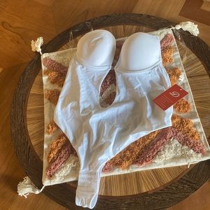 Defitshape 38 white clear strap body shaper